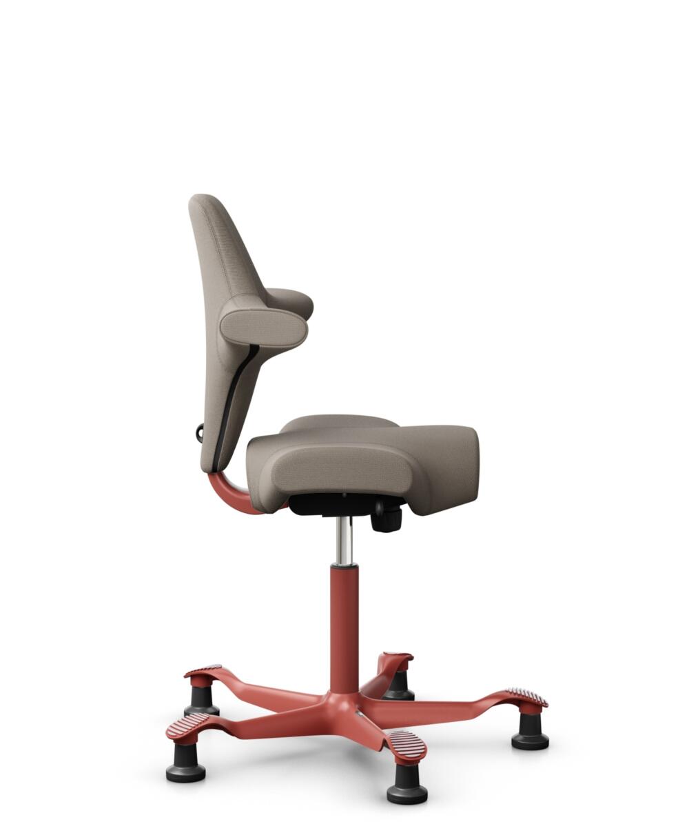 HÅG Capisco 8106 - Select (Gabriel) - Wol / Polyamide - SC60129 - Beige - Framekleur - Blush Rose - Gasveer - 200 mm (Zithoogte 46-64cm) - Vloercontact - Glijdoppen - Voetenring - Nee, geen voetenring - Voetster - Nee, voetster in framekleur - 2