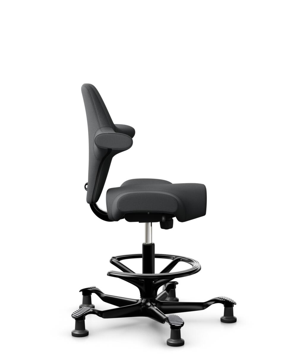 HÅG Capisco 8106 - Select (Gabriel) - Wol / Polyamide - SC60134 - Dark Grey - Framekleur - Zwart - Gasveer - 265 mm (Zithoogte 53-79cm) - Vloercontact - Glijdoppen - Voetenring - Ja, in framekleur - Voetster - Nee, voetster in framekleur - 2