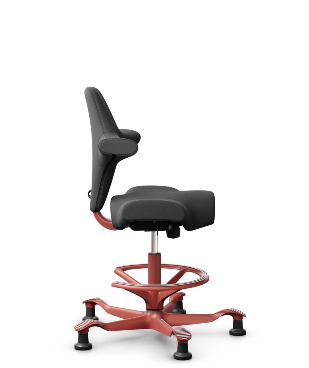 HÅG Capisco 8106 - Select (Gabriel) - Wol / Polyamide - SC60134 - Dark Grey - Framekleur - Blush Rose - Gasveer - 200 mm (Zithoogte 46-64cm) - Vloercontact - Glijdoppen - Voetenring - Ja, in framekleur - Voetster - Nee, voetster in framekleur - 2