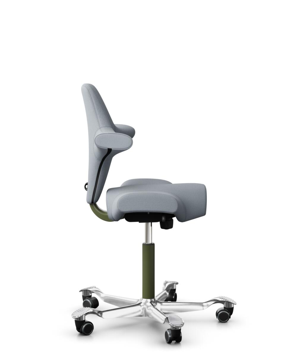 HÅG Capisco 8106 - Select (Gabriel) - Wol / Polyamide - SC60139 - Light grey - Framekleur - Wit - Gasveer - 200 mm (Zithoogte 46-64cm) - Vloercontact - Harde wielen t.b.v. zachte vloeren - Voetenring - Nee, geen voetenring - Voetster - Ja, voetster in ... - 2