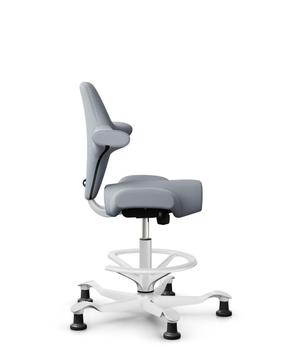 HÅG Capisco 8106 - Select (Gabriel) - Wol / Polyamide - SC60139 - Light grey - Framekleur - Zilver - Gasveer - 265 mm (Zithoogte 53-79cm) - Vloercontact - Glijdoppen - Voetenring - Ja, in framekleur - Voetster - Nee, voetster in framekleur - 2