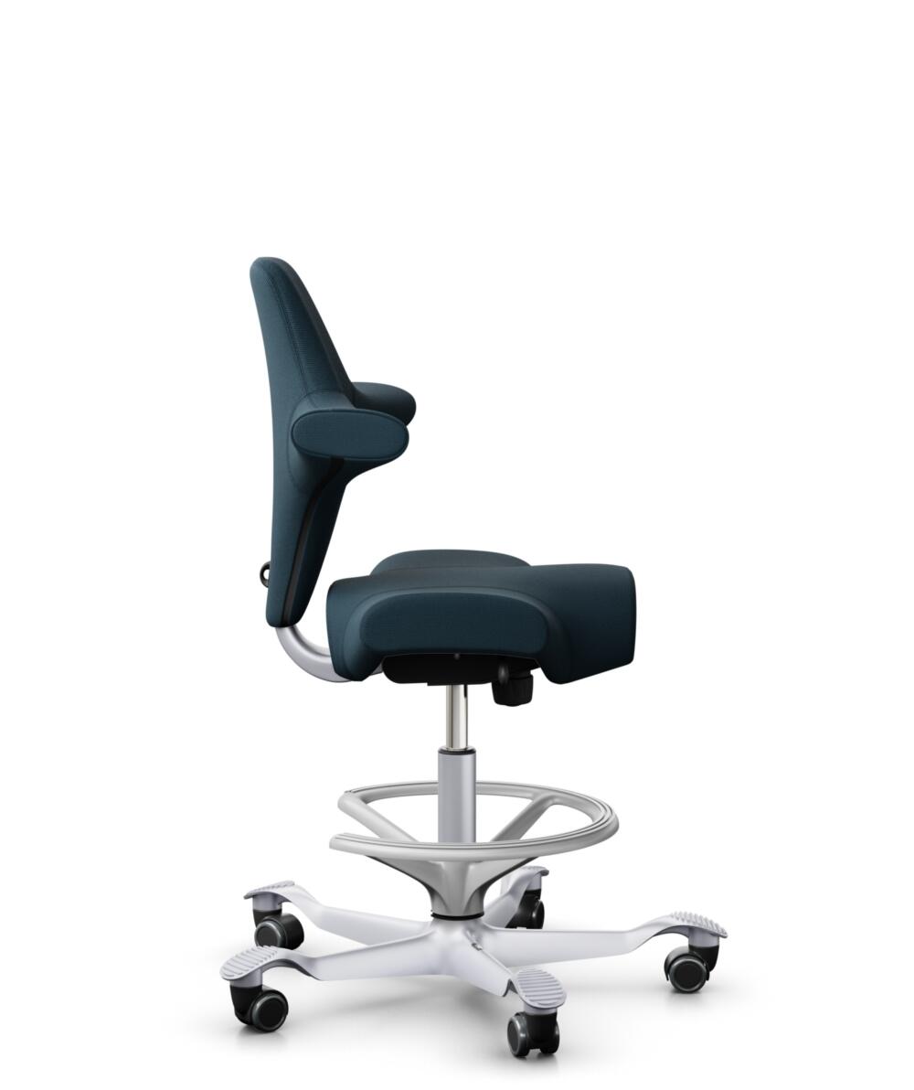 HÅG Capisco 8106 - Select (Gabriel) - Wol / Polyamide - SC66194 - Blue - Framekleur - Zilver - Gasveer - 200 mm (Zithoogte 46-64cm) - Vloercontact - Zachte wielen t.b.v. harde vloeren - Voetenring - Ja, in framekleur - Voetster - Nee, voetster in frame... - 3