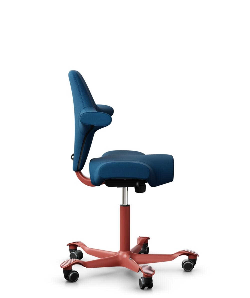 HÅG Capisco 8106 - Select (Gabriel) - Wol / Polyamide - SC66071 - Navy blue - Framekleur - Blush Rose - Gasveer - 150 mm (Zithoogte 40-55cm) - Vloercontact - Zachte wielen t.b.v. harde vloeren - Voetenring - Nee, geen voetenring - Voetster - Nee, voets... - 2