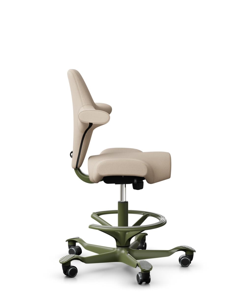 HÅG Capisco 8106 - Select (Gabriel) - Wol / Polyamide - SC61188 - Light beige - Framekleur - Moss Grey - Gasveer - 200 mm (Zithoogte 46-64cm) - Vloercontact - Harde wielen t.b.v. zachte vloeren - Voetenring - Ja, in framekleur - Voetster - Nee, voetste... - 2