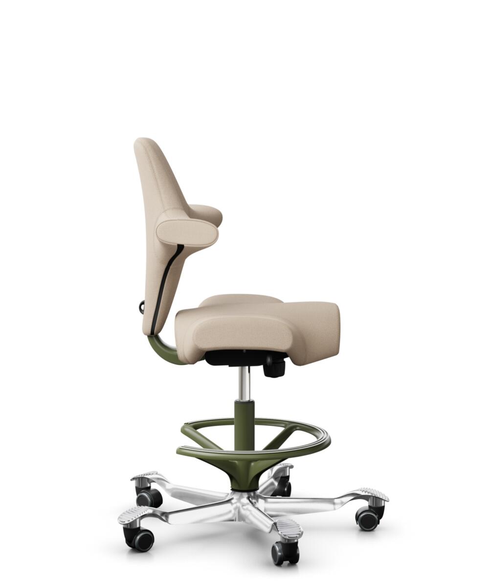 HÅG Capisco 8106 - Select (Gabriel) - Wol / Polyamide - SC61188 - Light beige - Framekleur - Moss Grey - Gasveer - 265 mm (Zithoogte 53-79cm) - Vloercontact - Harde wielen t.b.v. zachte vloeren - Voetenring - Ja, in framekleur - Voetster - Ja, voetster... - 2