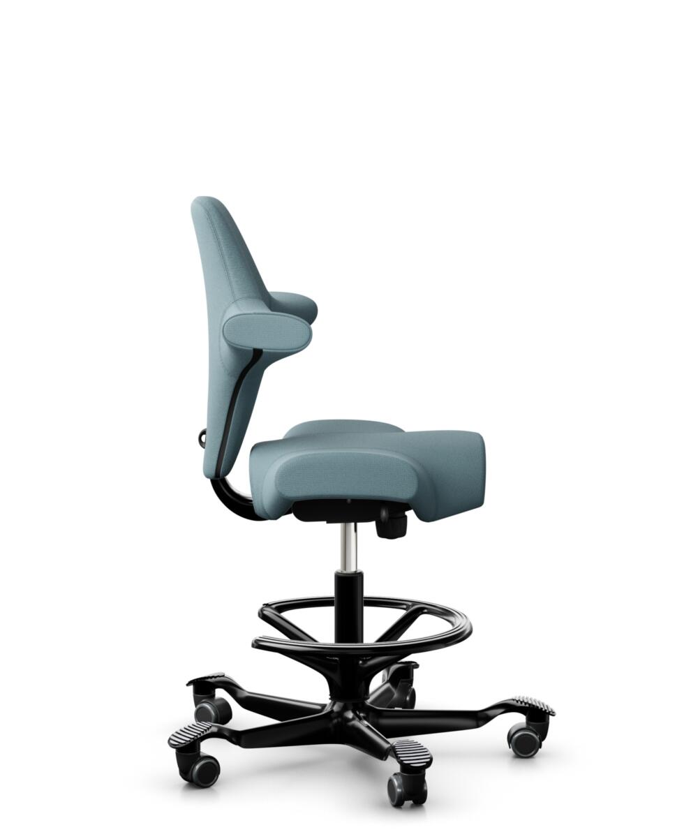 HÅG Capisco 8106 - Select (Gabriel) - Wol / Polyamide - SC67098 - Glacier blue - Framekleur - Zwart - Gasveer - 200 mm (Zithoogte 46-64cm) - Vloercontact - Zachte wielen t.b.v. harde vloeren - Voetenring - Ja, in framekleur - Voetster - Nee, voetster i... - 2