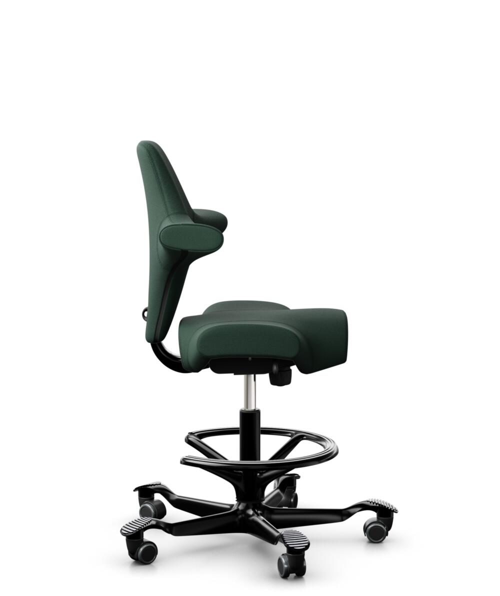 HÅG Capisco 8106 - Select (Gabriel) - Wol / Polyamide - SC68209 - Dark green - Framekleur - Zwart - Gasveer - 265 mm (Zithoogte 53-79cm) - Vloercontact - Harde wielen t.b.v. zachte vloeren - Voetenring - Ja, in framekleur - Voetster - Nee, voetster in ... - 2