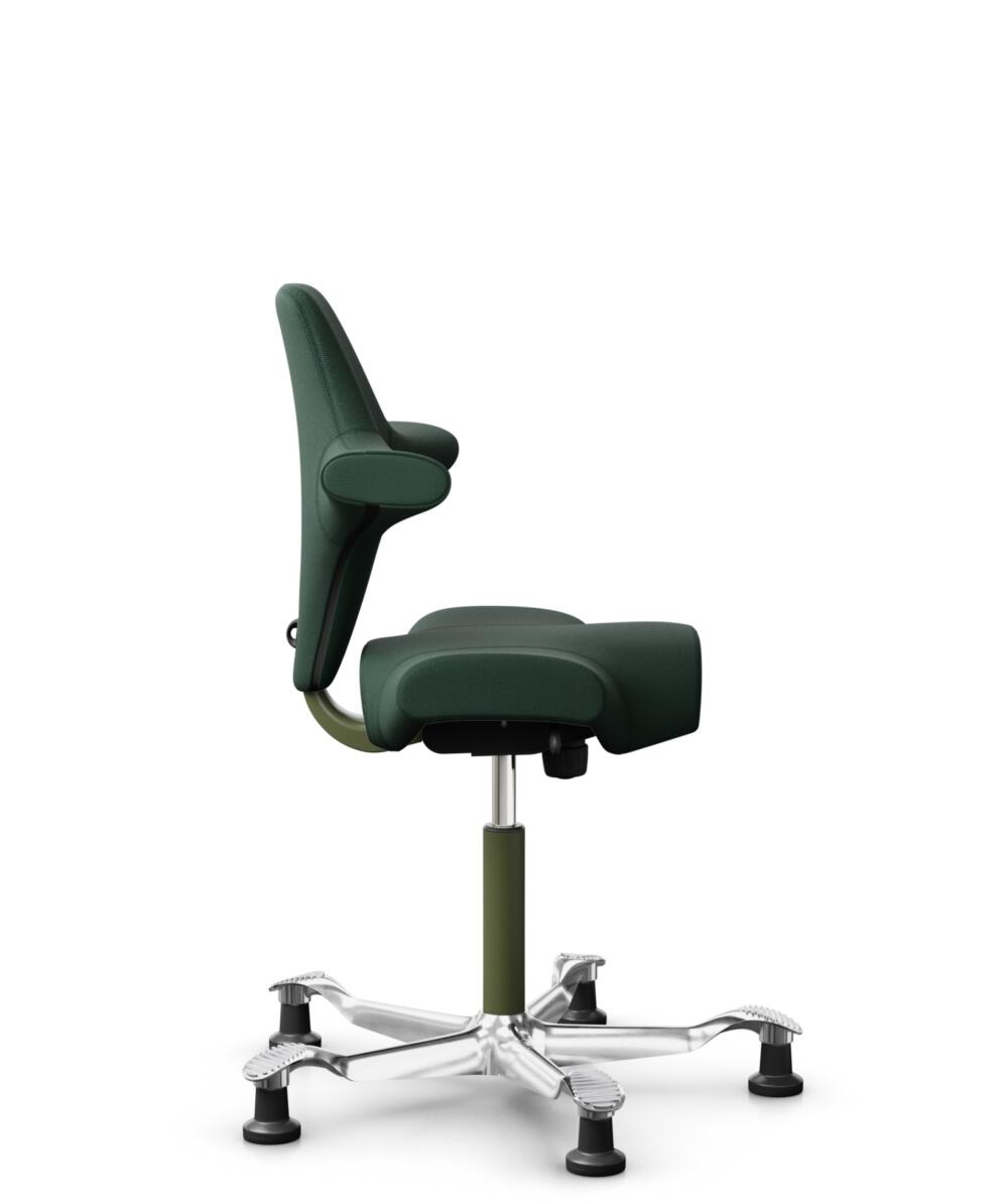 HÅG Capisco 8106 - Select (Gabriel) - Wol / Polyamide - SC68209 - Dark green - Framekleur - Moss Grey - Gasveer - 200 mm (Zithoogte 46-64cm) - Vloercontact - Glijdoppen - Voetenring - Nee, geen voetenring - Voetster - Ja, voetster in gepolijst aluminium - 2