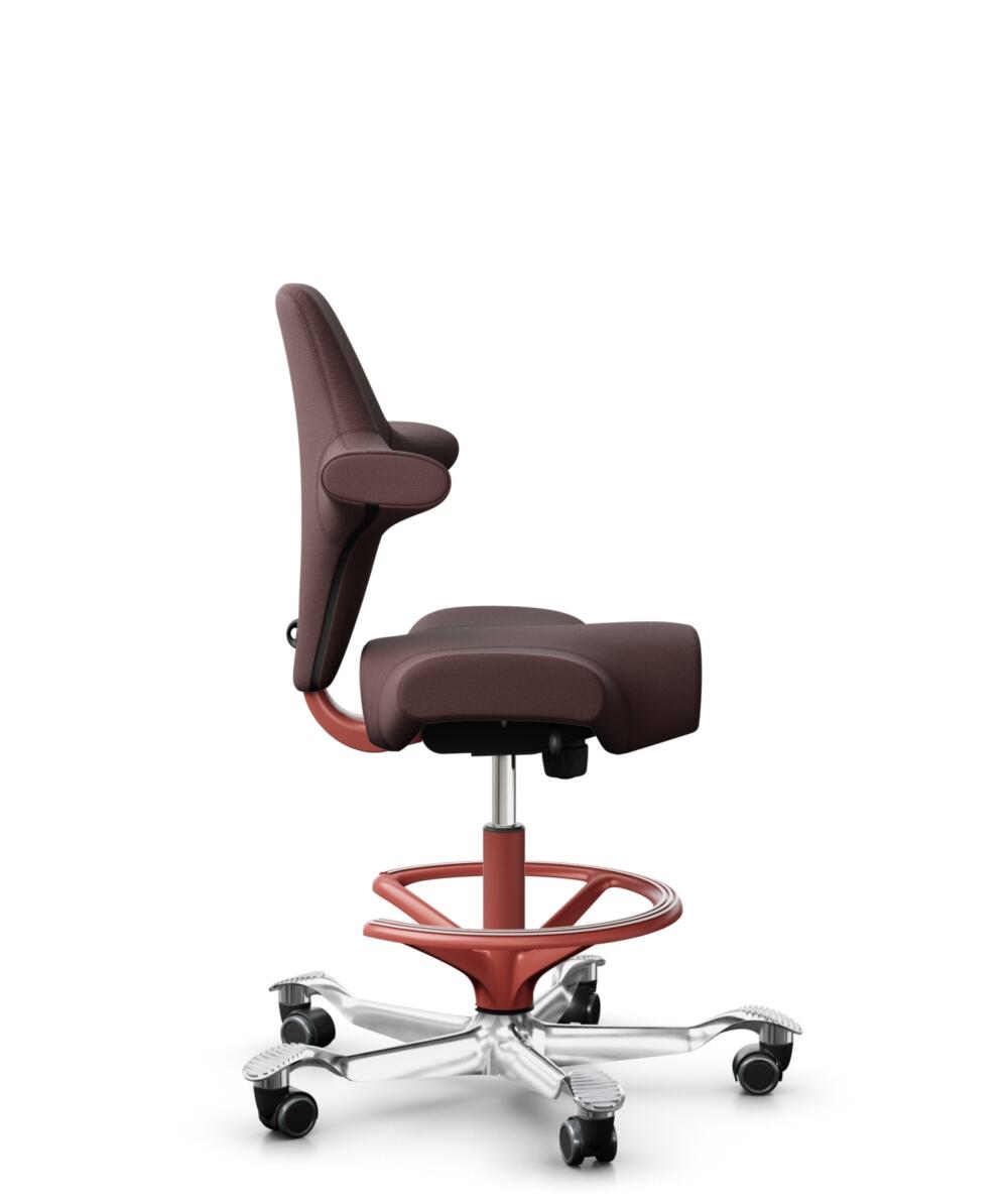 HÅG Capisco 8106 - Select (Gabriel) - Wol / Polyamide - SC61186 - Chestnut - Framekleur - Blush Rose - Gasveer - 265 mm (Zithoogte 53-79cm) - Vloercontact - Zachte wielen t.b.v. harde vloeren - Voetenring - Ja, in framekleur - Voetster - Ja, voetster i... - 2