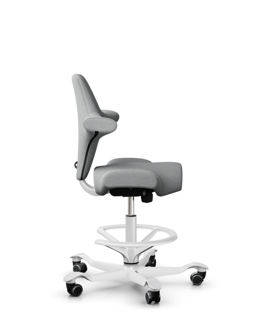HÅG Capisco 8106 - Capture (Gabriel) - Wol / Polyamide - CPT4102 - Light grey - Framekleur - Wit - Gasveer - 265 mm (Zithoogte 53-79cm) - Vloercontact - Harde wielen t.b.v. zachte vloeren - Voetenring - Ja, in framekleur - Voetster - Nee, voetster in f... - 2
