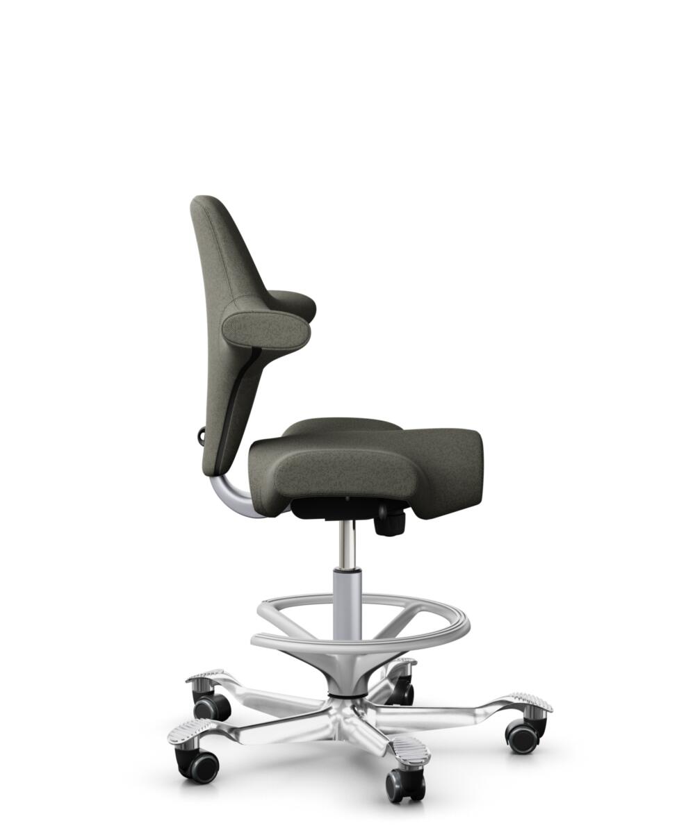 HÅG Capisco 8106 - Capture (Gabriel) - Wol / Polyamide - CPT4401 - Warm grey - Framekleur - Zilver - Gasveer - 200 mm (Zithoogte 46-64cm) - Vloercontact - Harde wielen t.b.v. zachte vloeren - Voetenring - Ja, in framekleur - Voetster - Ja, voetster in ... - 2