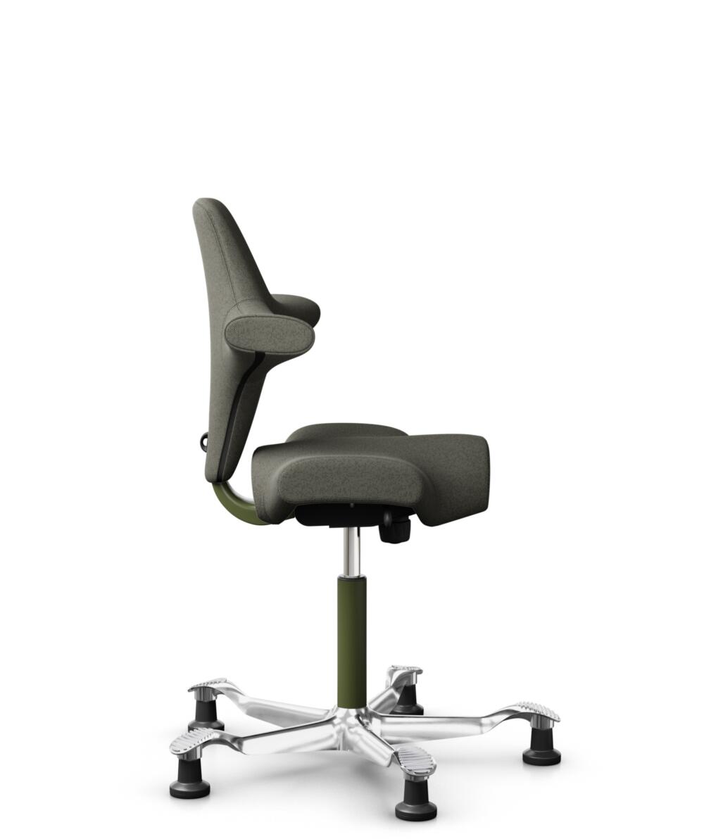 HÅG Capisco 8106 - Capture (Gabriel) - Wol / Polyamide - CPT4401 - Warm grey - Framekleur - Moss Grey - Gasveer - 200 mm (Zithoogte 46-64cm) - Vloercontact - Glijdoppen - Voetenring - Nee, geen voetenring - Voetster - Ja, voetster in gepolijst aluminium - 2