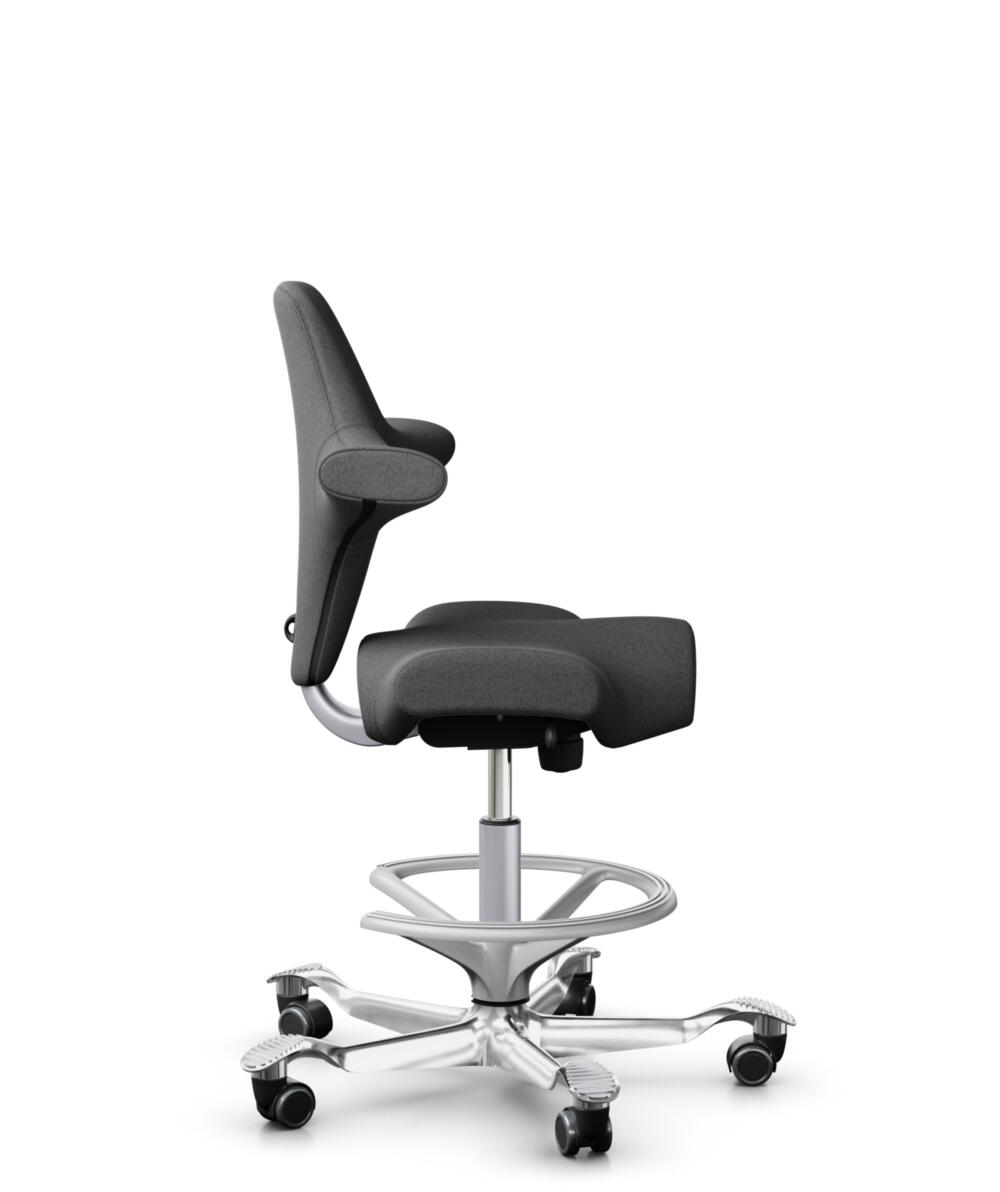 HÅG Capisco 8106 - Capture (Gabriel) - Wol / Polyamide - CPT4601 - Dark grey - Framekleur - Zilver - Gasveer - 265 mm (Zithoogte 53-79cm) - Vloercontact - Harde wielen t.b.v. zachte vloeren - Voetenring - Ja, in framekleur - Voetster - Ja, voetster in ... - 2