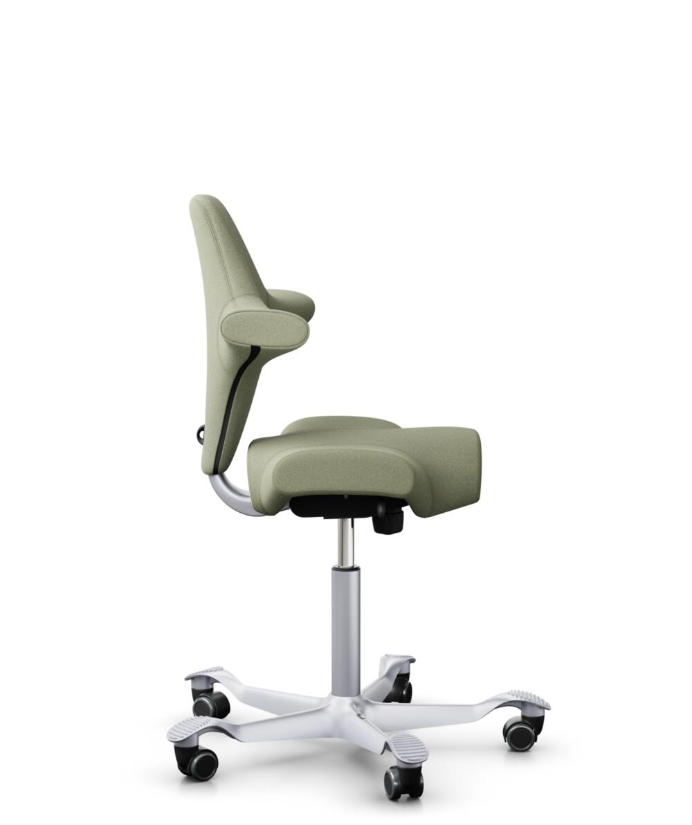 HÅG Capisco 8106 - Capture (Gabriel) - Wol / Polyamide - CPT5101 - Green-grey - Framekleur - Zilver - Gasveer - 200 mm (Zithoogte 46-64cm) - Vloercontact - Zachte wielen t.b.v. harde vloeren - Voetenring - Nee, geen voetenring - Voetster - Nee, voetste... - 2