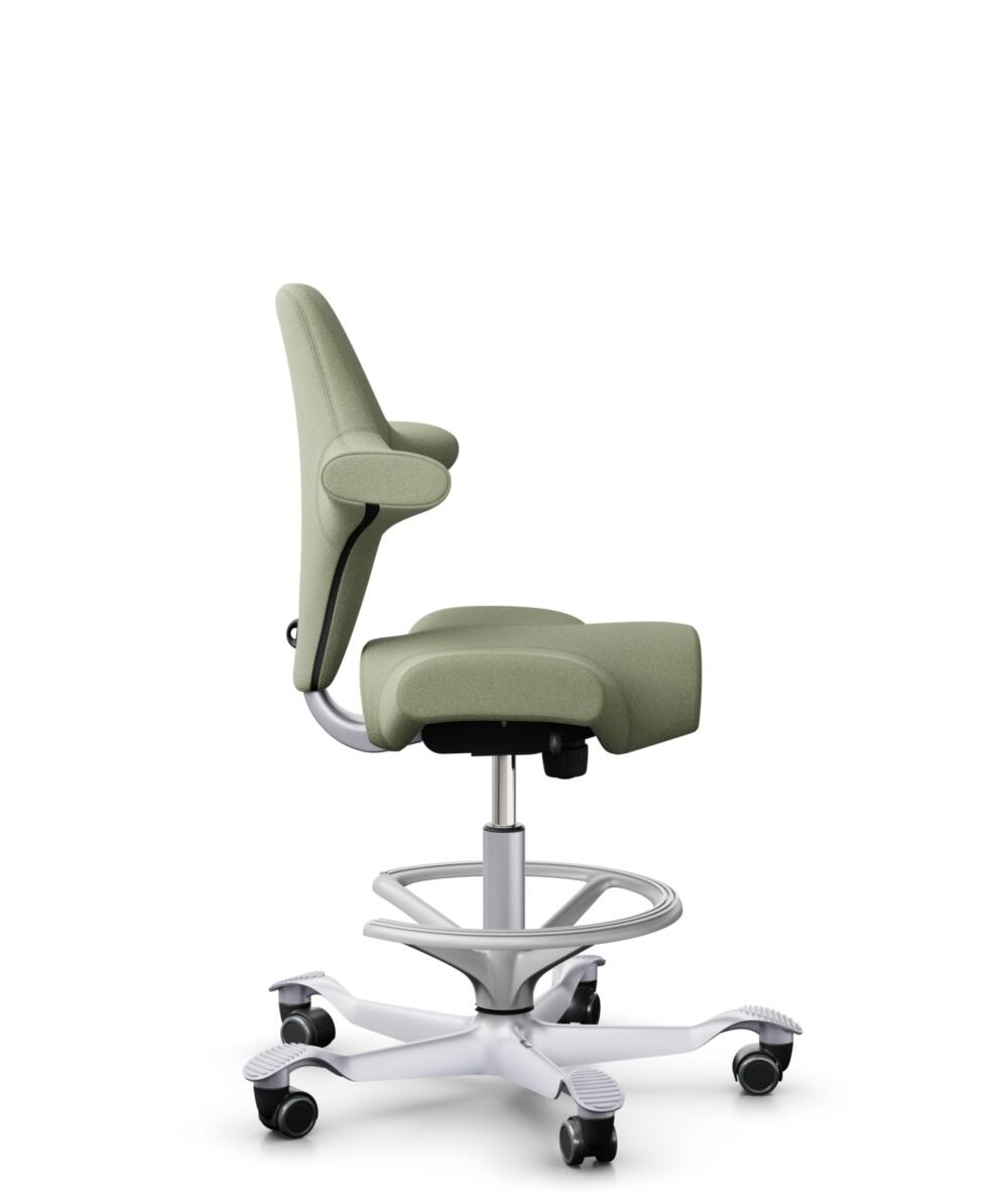 HÅG Capisco 8106 - Capture (Gabriel) - Wol / Polyamide - CPT5101 - Green-grey - Framekleur - Zilver - Gasveer - 200 mm (Zithoogte 46-64cm) - Vloercontact - Zachte wielen t.b.v. harde vloeren - Voetenring - Ja, in framekleur - Voetster - Nee, voetster i... - 2