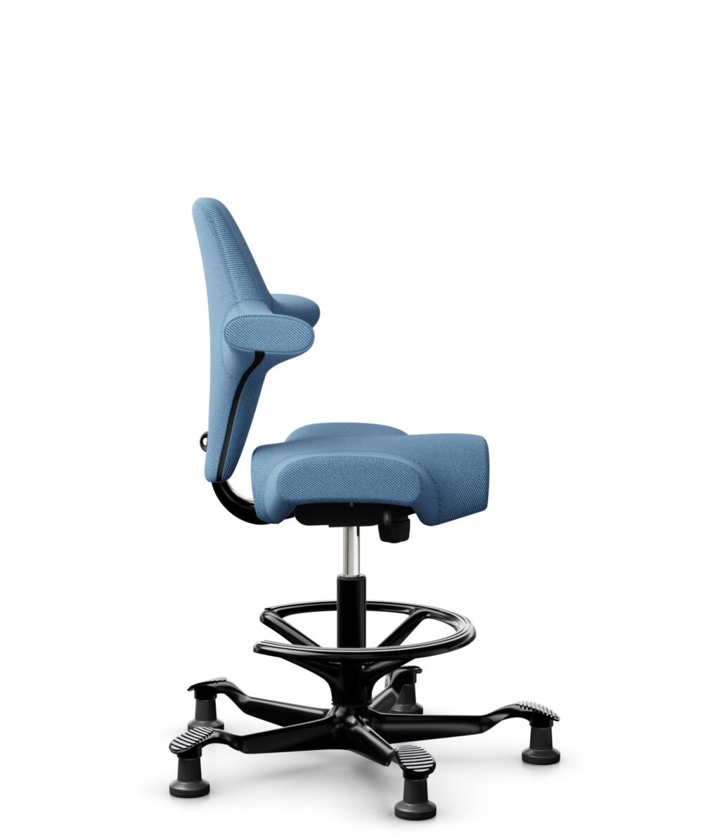 HÅG Capisco 8106 - Oceanic (Camira) - Gerecycled Polyester - OCI011 - Light blue - Framekleur - Zwart - Gasveer - 265 mm (Zithoogte 53-79cm) - Vloercontact - Glijdoppen - Voetenring - Ja, in framekleur - Voetster - Nee, voetster in framekleur - 2