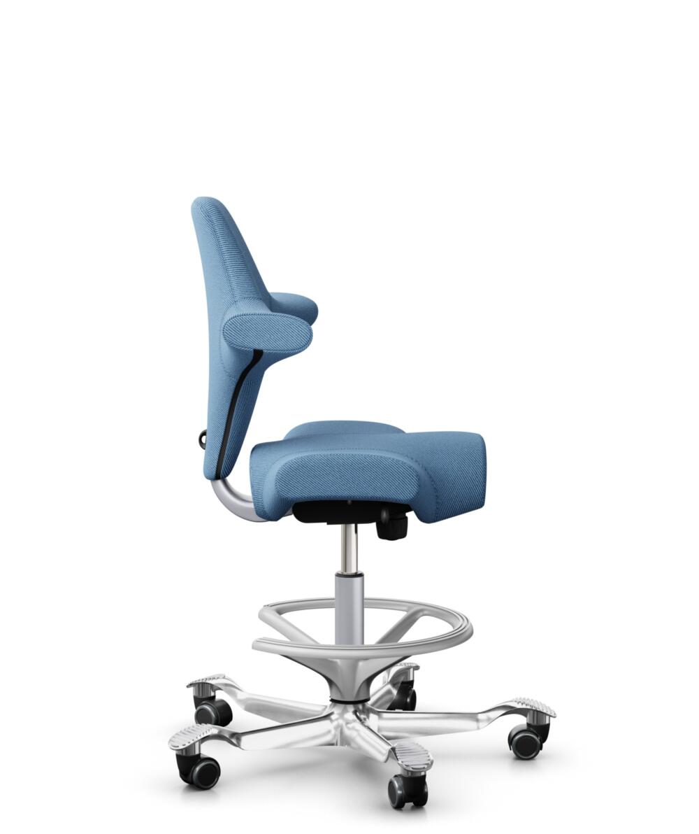 HÅG Capisco 8106 - Oceanic (Camira) - Gerecycled Polyester - OCI011 - Light blue - Framekleur - Zilver - Gasveer - 200 mm (Zithoogte 46-64cm) - Vloercontact - Harde wielen t.b.v. zachte vloeren - Voetenring - Ja, in framekleur - Voetster - Ja, voetster... - 2