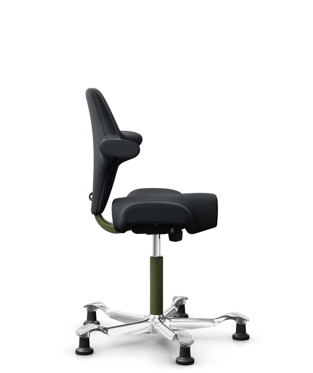 HÅG Capisco 8106 - Oceanic (Camira) - Gerecycled Polyester - OCI001 - Black - Framekleur - Moss Grey - Gasveer - 265 mm (Zithoogte 53-79cm) - Vloercontact - Glijdoppen - Voetenring - Nee, geen voetenring - Voetster - Ja, voetster in gepolijst aluminium - 2