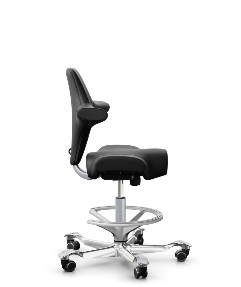 HÅG Capisco 8106 - Puxx 1 (Oniro) - Polyurethaan Kunstleer - PU215816 - Black - Framekleur - Zilver - Gasveer - 265 mm (Zithoogte 53-79cm) - Vloercontact - Harde wielen t.b.v. zachte vloeren - Voetenring - Ja, in framekleur - Voetster - Ja, voetster in... - 2