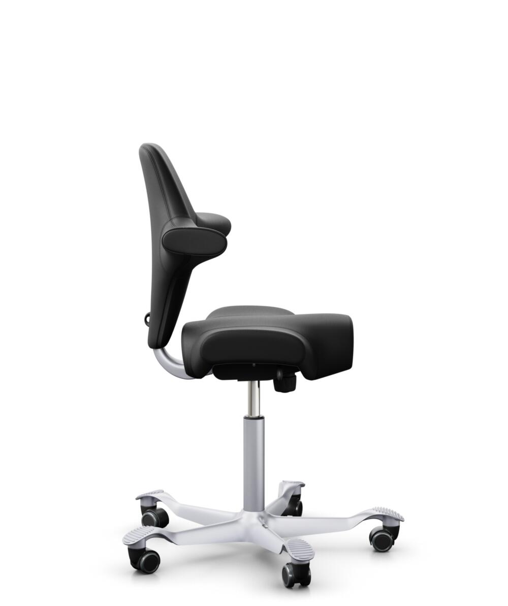 HÅG Capisco 8106 - Puxx 1 (Oniro) - Polyurethaan Kunstleer - PU215816 - Black - Framekleur - Zilver - Gasveer - 265 mm (Zithoogte 53-79cm) - Vloercontact - Zachte wielen t.b.v. harde vloeren - Voetenring - Nee, geen voetenring - Voetster - Nee, voetste... - 2