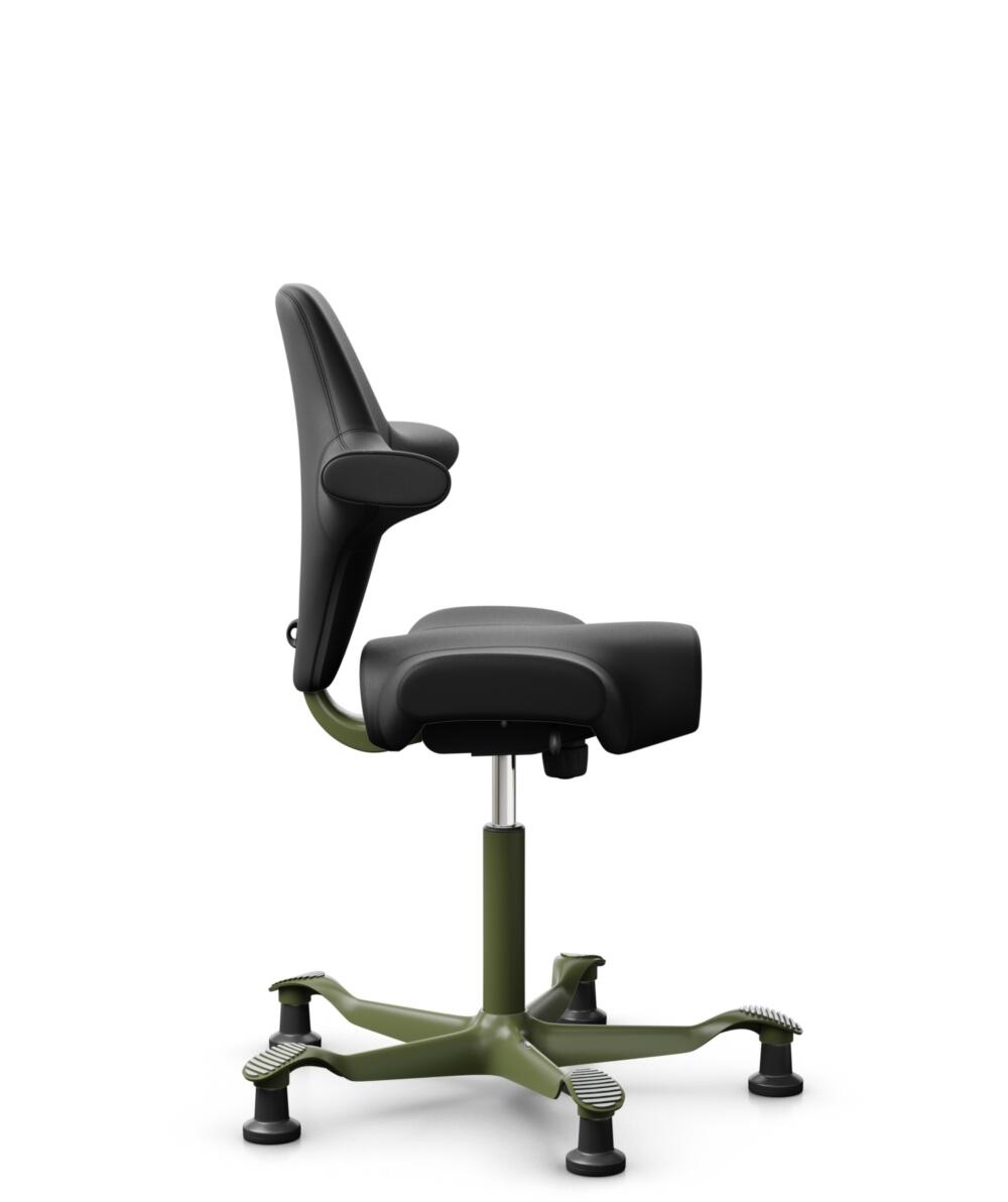 HÅG Capisco 8106 - Puxx 1 (Oniro) - Polyurethaan Kunstleer - PU215816 - Black - Framekleur - Moss Grey - Gasveer - 150 mm (Zithoogte 40-55cm) - Vloercontact - Glijdoppen - Voetenring - Nee, geen voetenring - Voetster - Nee, voetster in framekleur - 2