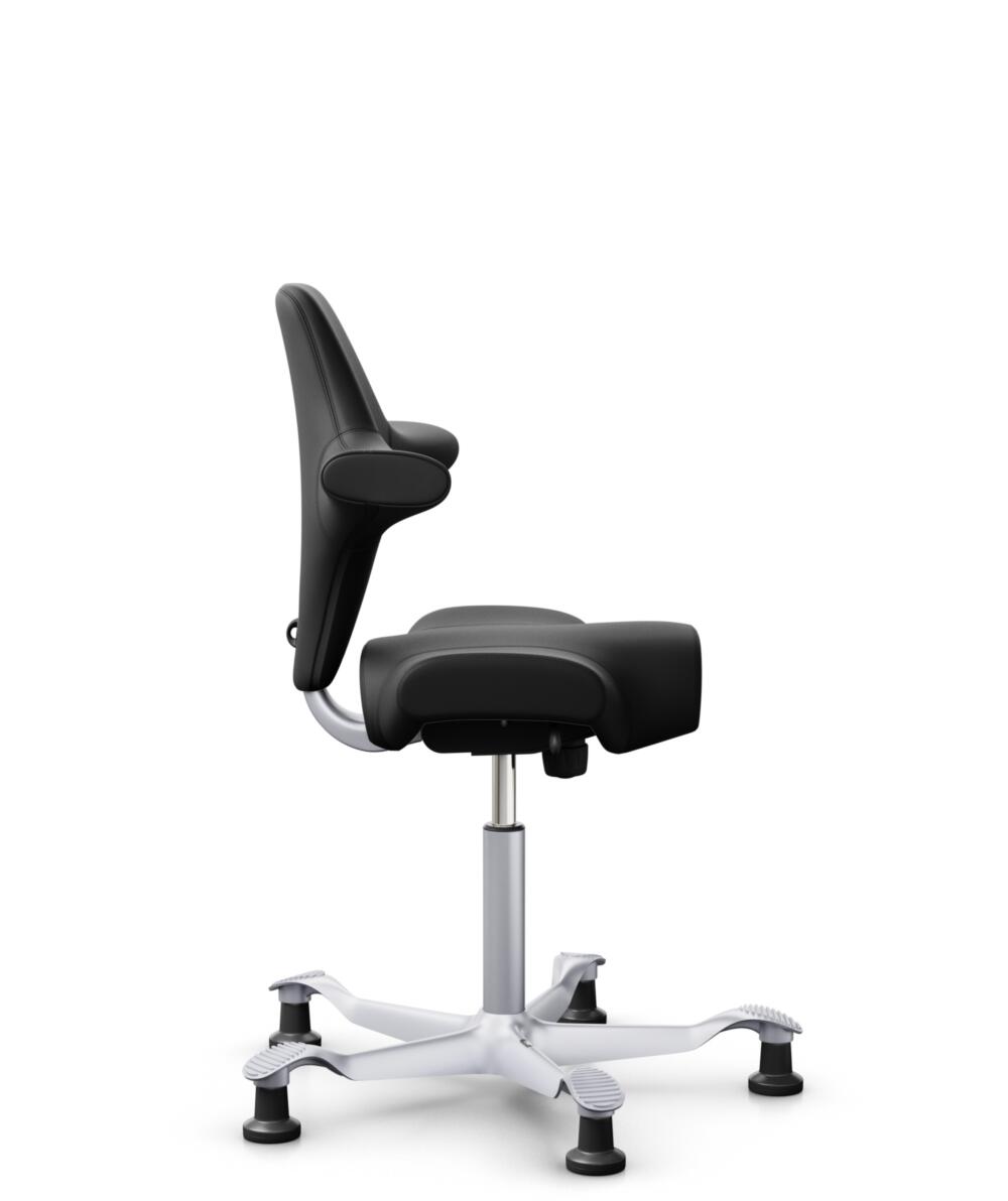 HÅG Capisco 8106 - Illusion 3.0 (Nevotex) - Polyurethaan Kunstleer - ILU3110 - Black - Framekleur - Zilver - Gasveer - 265 mm (Zithoogte 53-79cm) - Vloercontact - Glijdoppen - Voetenring - Nee, geen voetenring - Voetster - Nee, voetster in framekleur - 2