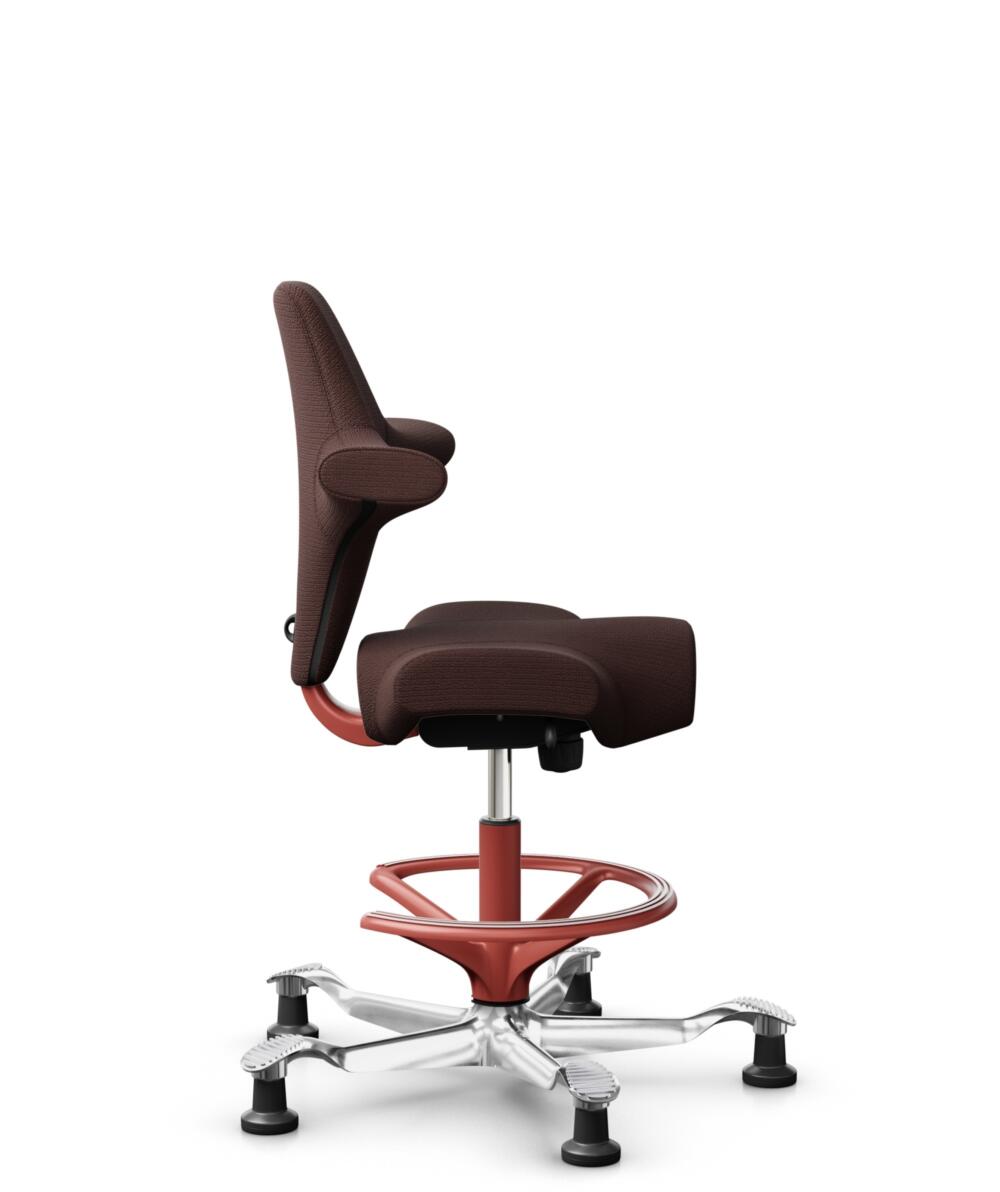 HÅG Capisco 8106 - Sirdal (GU) - Wol - SRD480 - Chestnut - Framekleur - Blush Rose - Gasveer - 200 mm (Zithoogte 46-64cm) - Vloercontact - Glijdoppen - Voetenring - Ja, in framekleur - Voetster - Ja, voetster in gepolijst aluminium - 2
