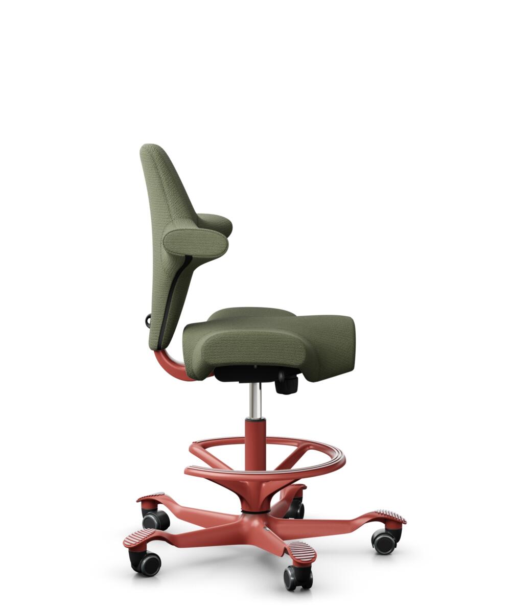 HÅG Capisco 8106 - Sirdal (GU) - Wol - SRD960 - Green - Framekleur - Blush Rose - Gasveer - 200 mm (Zithoogte 46-64cm) - Vloercontact - Harde wielen t.b.v. zachte vloeren - Voetenring - Ja, in framekleur - Voetster - Nee, voetster in framekleur - 2