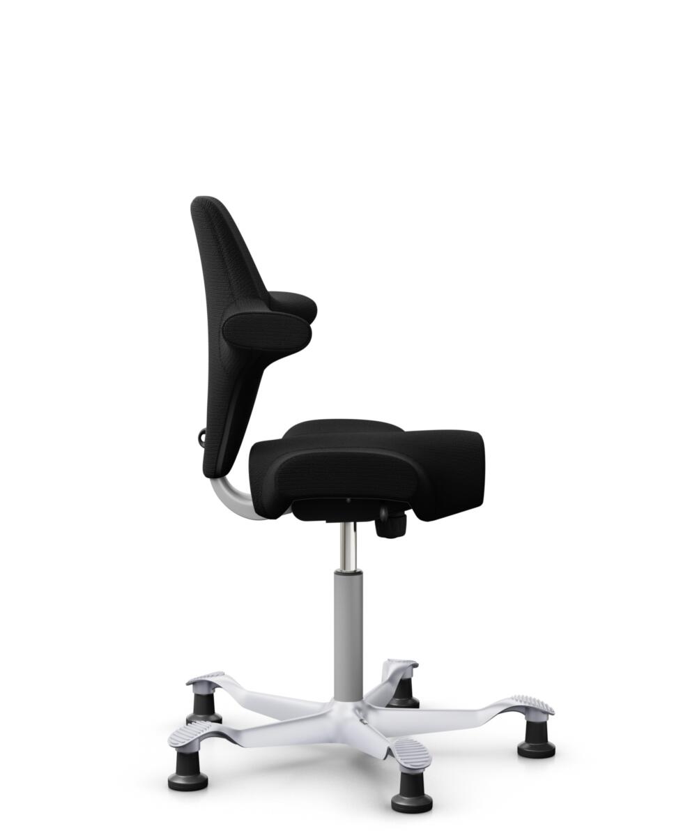 HÅG Capisco 8106 - Sirdal (GU) - Wol - SRD190 Black - Framekleur - Zilver - Gasveer - 200 mm (Zithoogte 46-64cm) - Vloercontact - Glijdoppen - Voetenring - Nee, geen voetenring - Voetster - Nee, voetster in framekleur - 2