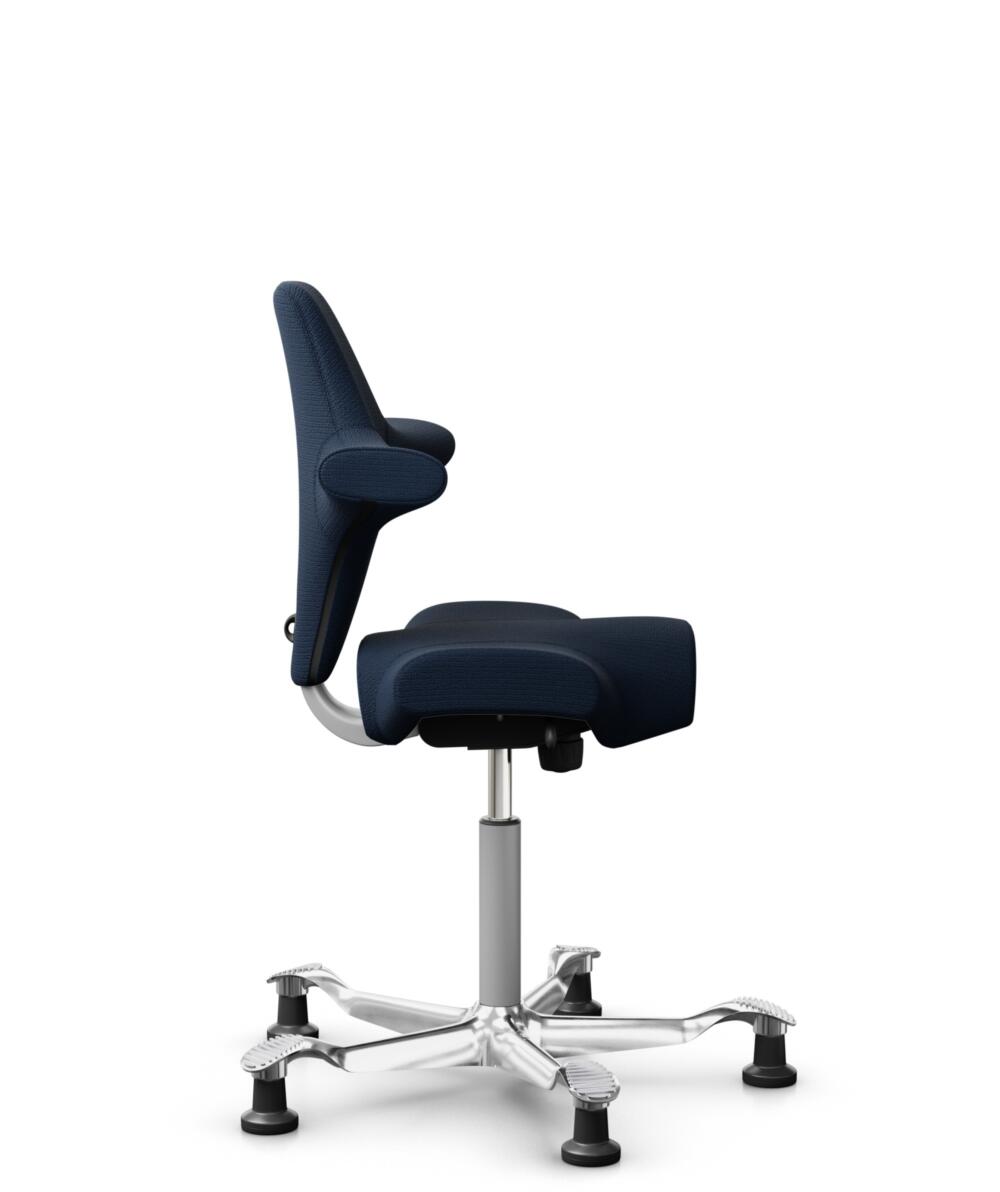HÅG Capisco 8106 - Sirdal (GU) - Wol - SRD780 Dark blue - Framekleur - Zilver - Gasveer - 150 mm (Zithoogte 40-55cm) - Vloercontact - Glijdoppen - Voetenring - Nee, geen voetenring - Voetster - Ja, voetster in gepolijst aluminium - 2