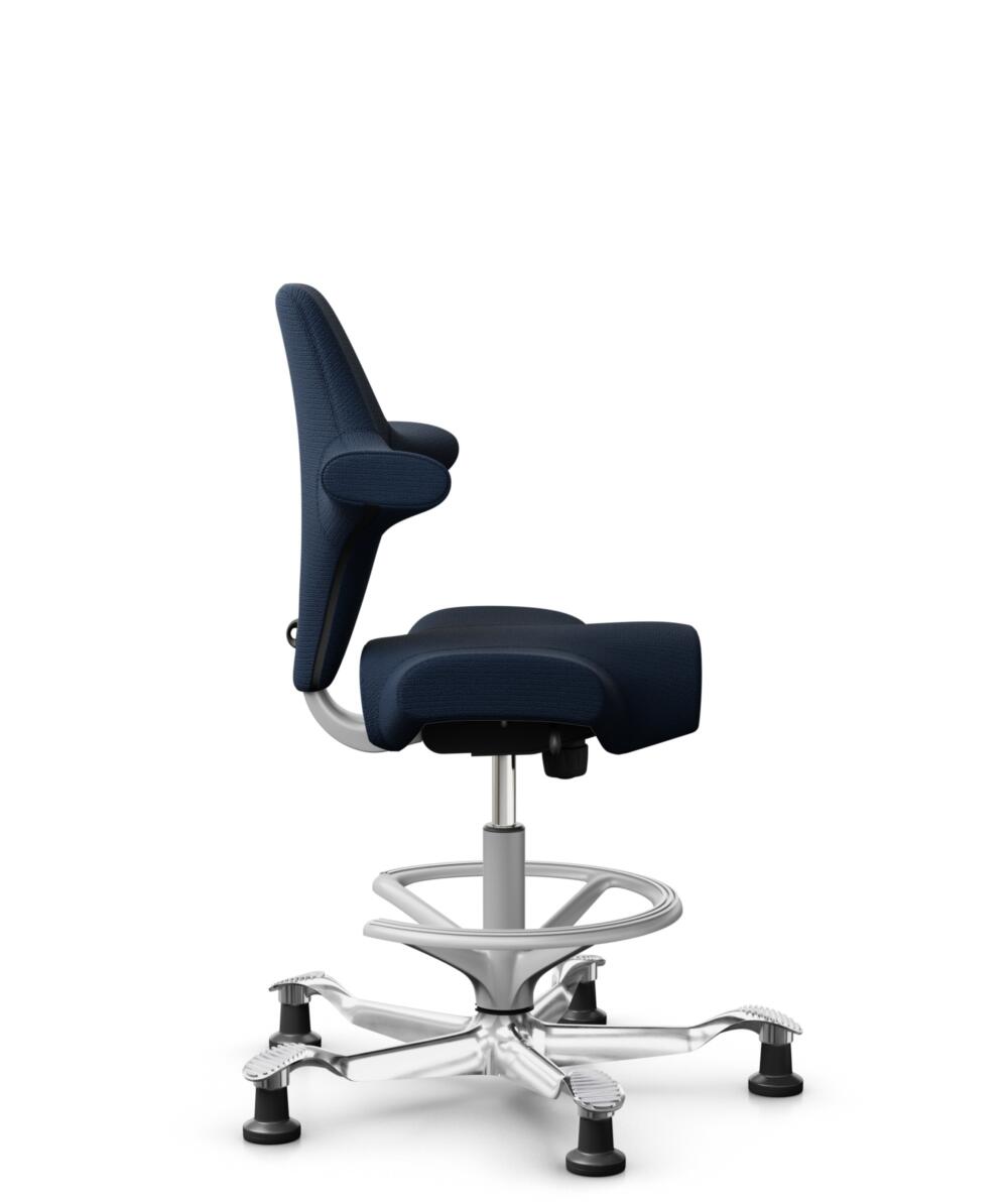 HÅG Capisco 8106 - Sirdal (GU) - Wol - SRD780 Dark blue - Framekleur - Zilver - Gasveer - 265 mm (Zithoogte 53-79cm) - Vloercontact - Glijdoppen - Voetenring - Ja, in framekleur - Voetster - Ja, voetster in gepolijst aluminium - 2
