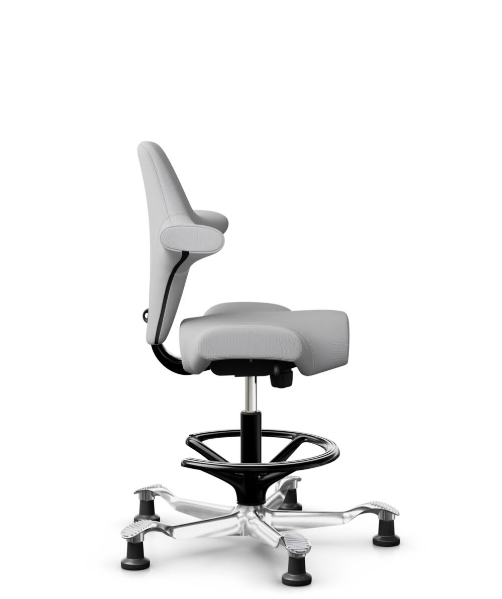 HÅG Capisco 8106 - Steelcut Trio 3 (Kvadrat) - Wol / Polyamide - STT133 - Light grey - Framekleur - Zwart - Gasveer - 265 mm (Zithoogte 53-79cm) - Vloercontact - Glijdoppen - Voetenring - Ja, in framekleur - Voetster - Ja, voetster in gepolijst aluminium - 2