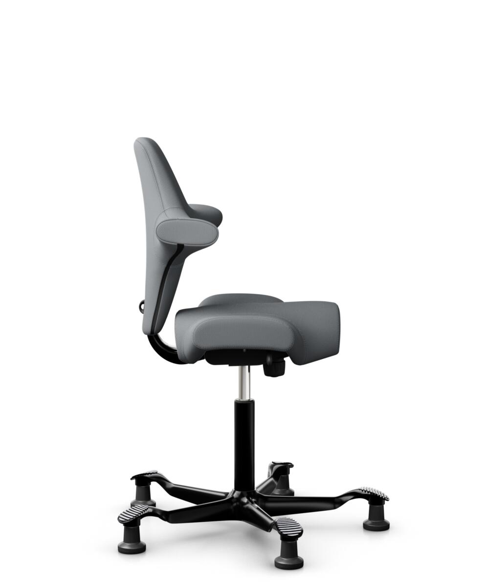 HÅG Capisco 8106 - Steelcut Trio 3 (Kvadrat) - Wol / Polyamide - STT153 - Grey - Framekleur - Zwart - Gasveer - 200 mm (Zithoogte 46-64cm) - Vloercontact - Glijdoppen - Voetenring - Nee, geen voetenring - Voetster - Nee, voetster in framekleur - 2