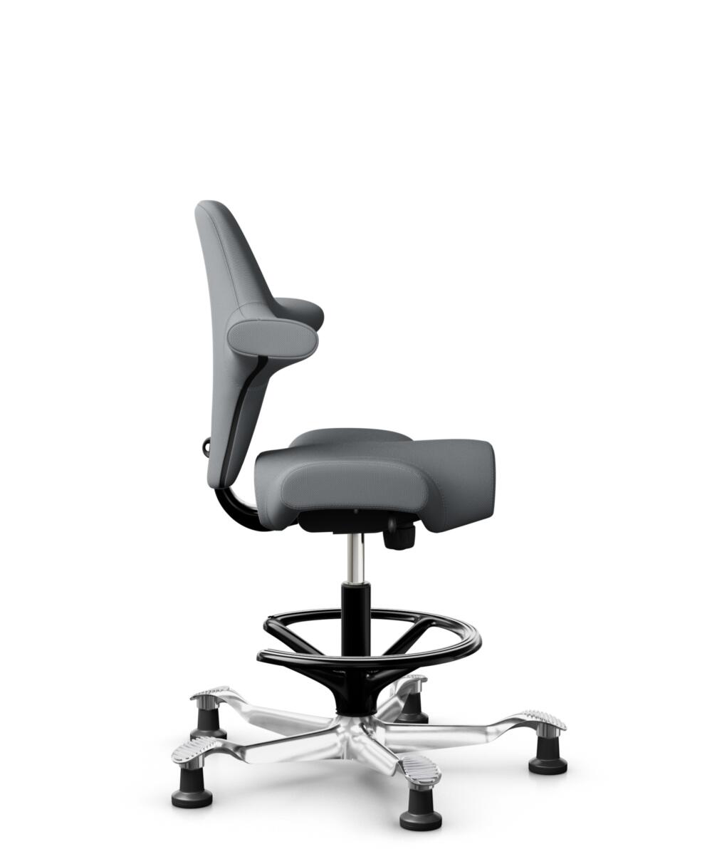 HÅG Capisco 8106 - Steelcut Trio 3 (Kvadrat) - Wol / Polyamide - STT153 - Grey - Framekleur - Zwart - Gasveer - 200 mm (Zithoogte 46-64cm) - Vloercontact - Glijdoppen - Voetenring - Ja, in framekleur - Voetster - Ja, voetster in gepolijst aluminium - 2