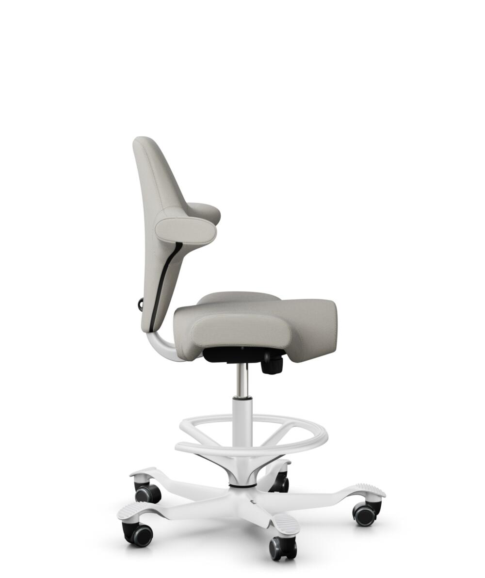 HÅG Capisco 8106 - Steelcut Trio 3 (Kvadrat) - Wol / Polyamide - STT213 - Light beige - Framekleur - Wit - Gasveer - 200 mm (Zithoogte 46-64cm) - Vloercontact - Harde wielen t.b.v. zachte vloeren - Voetenring - Ja, in framekleur - Voetster - Nee, voets... - 2