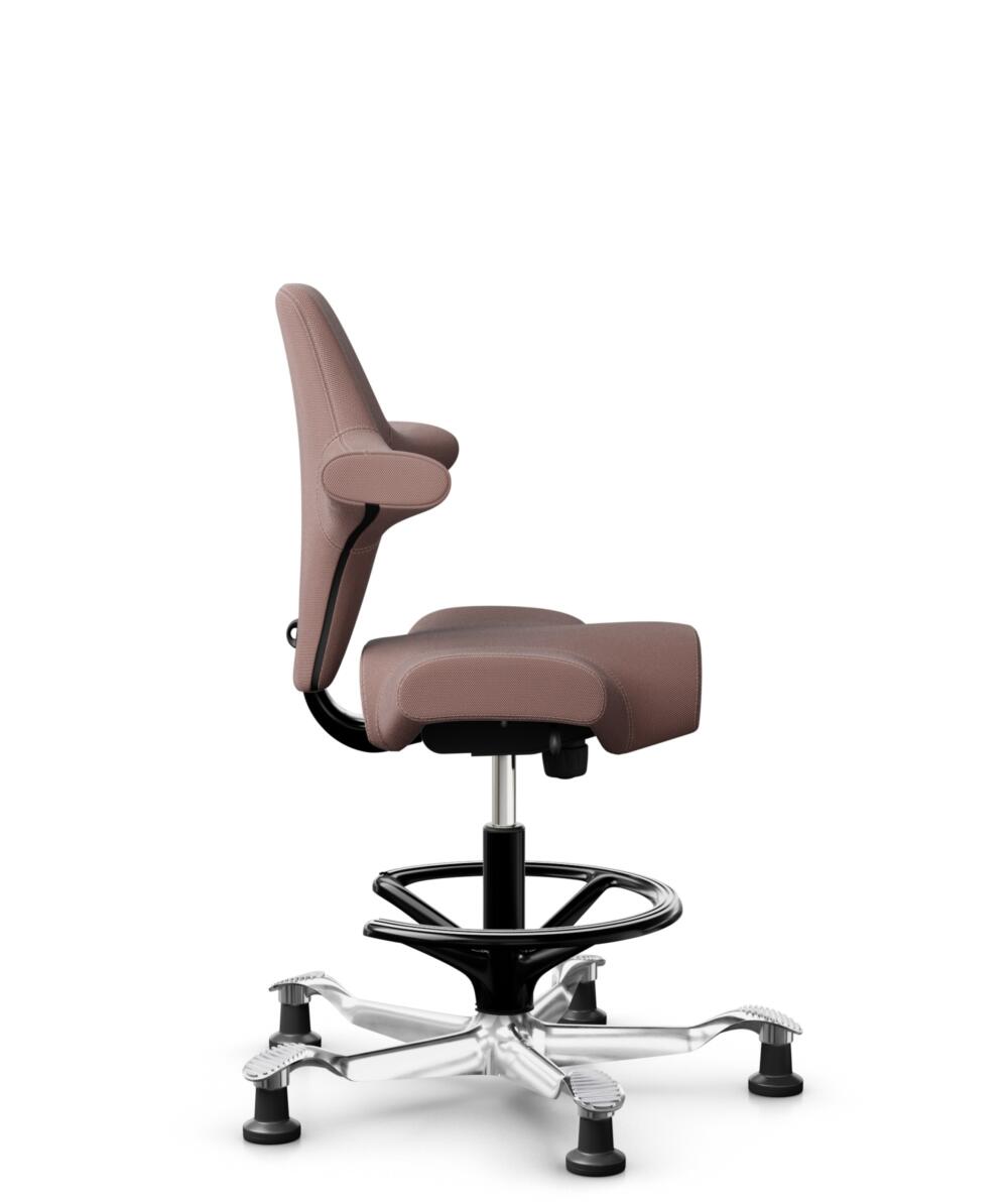 HÅG Capisco 8106 - Steelcut Trio 3 (Kvadrat) - Wol / Polyamide - STT645 - Dusty red - Framekleur - Zwart - Gasveer - 265 mm (Zithoogte 53-79cm) - Vloercontact - Glijdoppen - Voetenring - Ja, in framekleur - Voetster - Ja, voetster in gepolijst aluminium - 2