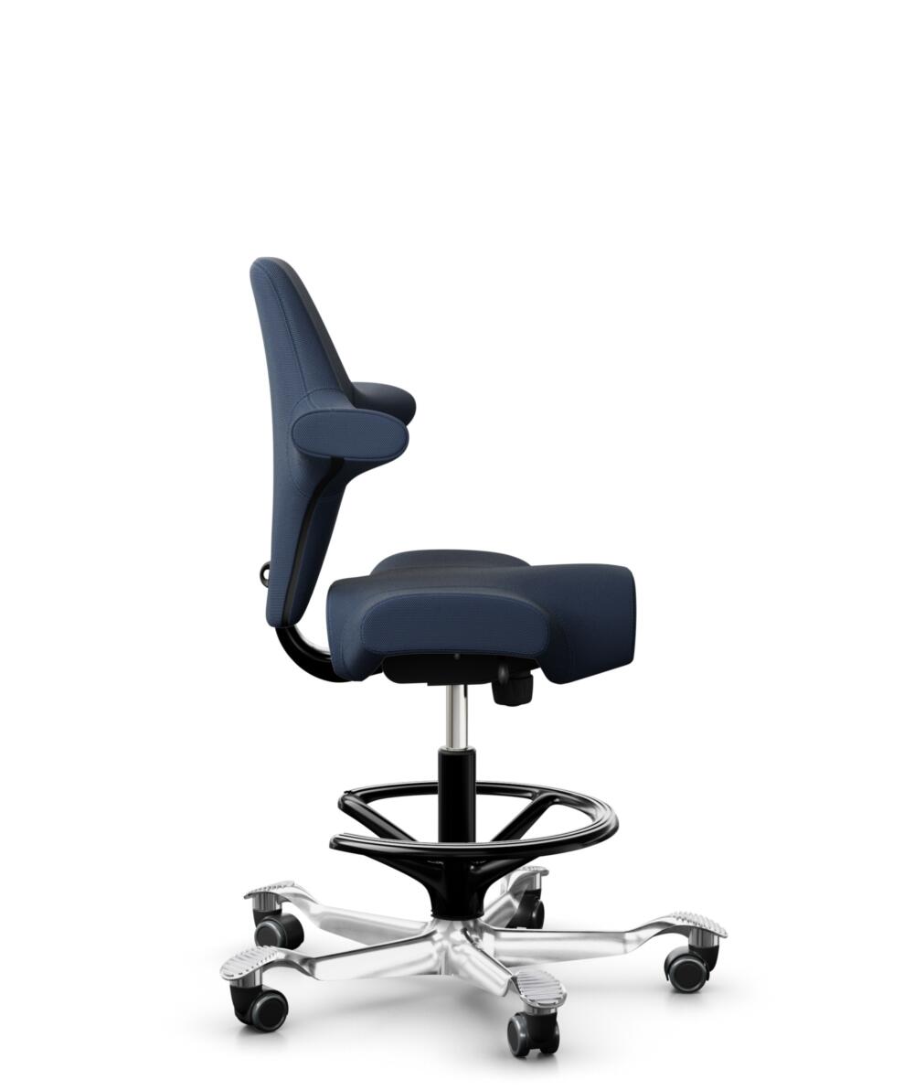 HÅG Capisco 8106 - Steelcut Trio 3 (Kvadrat) - Wol / Polyamide - STT796 - Blue - Framekleur - Zwart - Gasveer - 265 mm (Zithoogte 53-79cm) - Vloercontact - Zachte wielen t.b.v. harde vloeren - Voetenring - Ja, in framekleur - Voetster - Ja, voetster in... - 2