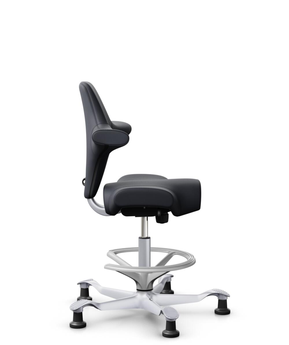 HÅG Capisco 8106 - Paloma Soft (Wollsdorf) - Semi-aniline Leder - PL55185 Charcoal - Framekleur - Zilver - Gasveer - 265 mm (Zithoogte 53-79cm) - Vloercontact - Glijdoppen - Voetenring - Ja, in framekleur - Voetster - Nee, voetster in framekleur - 3