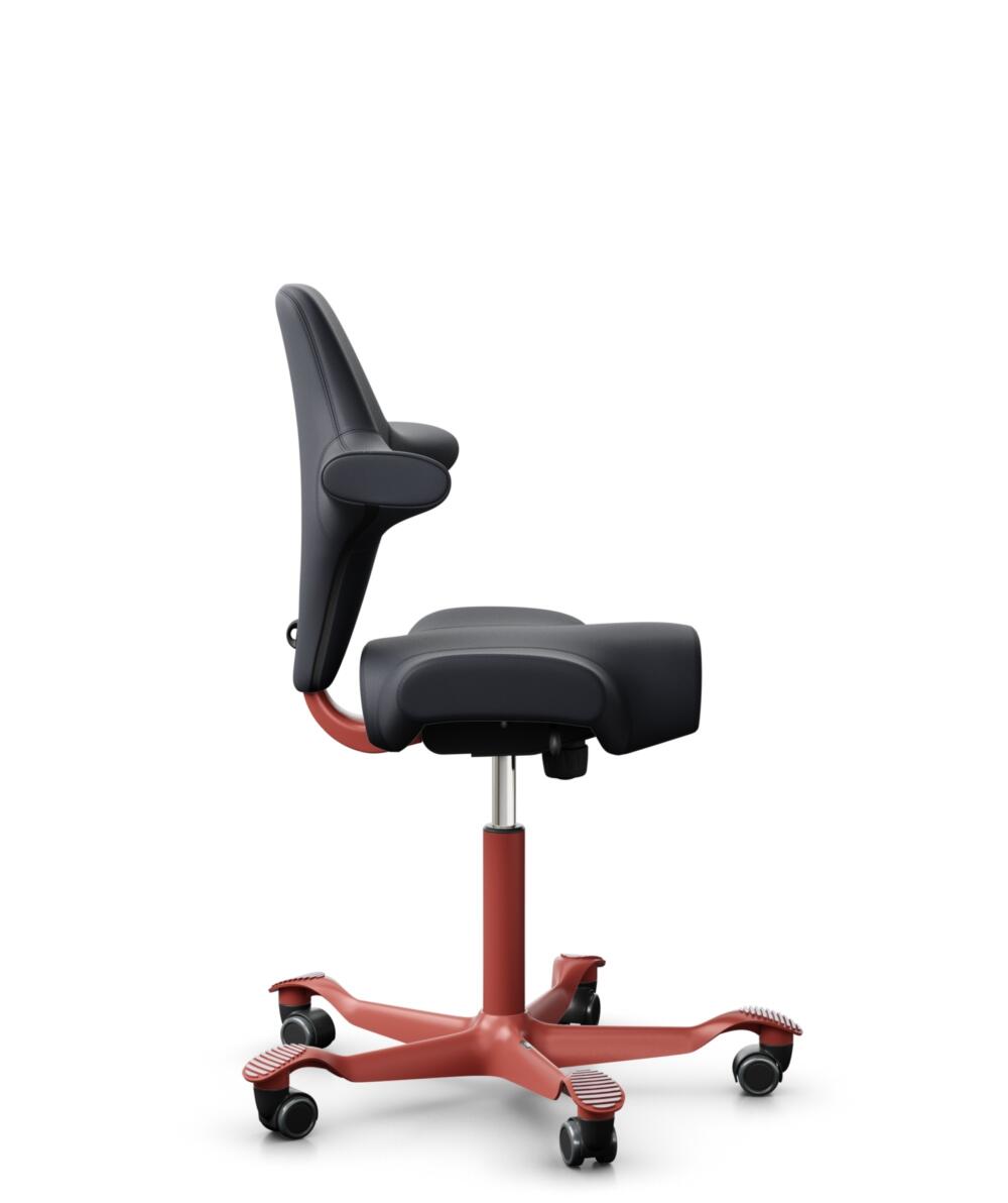 HÅG Capisco 8106 - Paloma Soft (Wollsdorf) - Semi-aniline Leder - PL55185 Charcoal - Framekleur - Blush Rose - Gasveer - 265 mm (Zithoogte 53-79cm) - Vloercontact - Harde wielen t.b.v. zachte vloeren - Voetenring - Nee, geen voetenring - Voetster - Nee... - 2