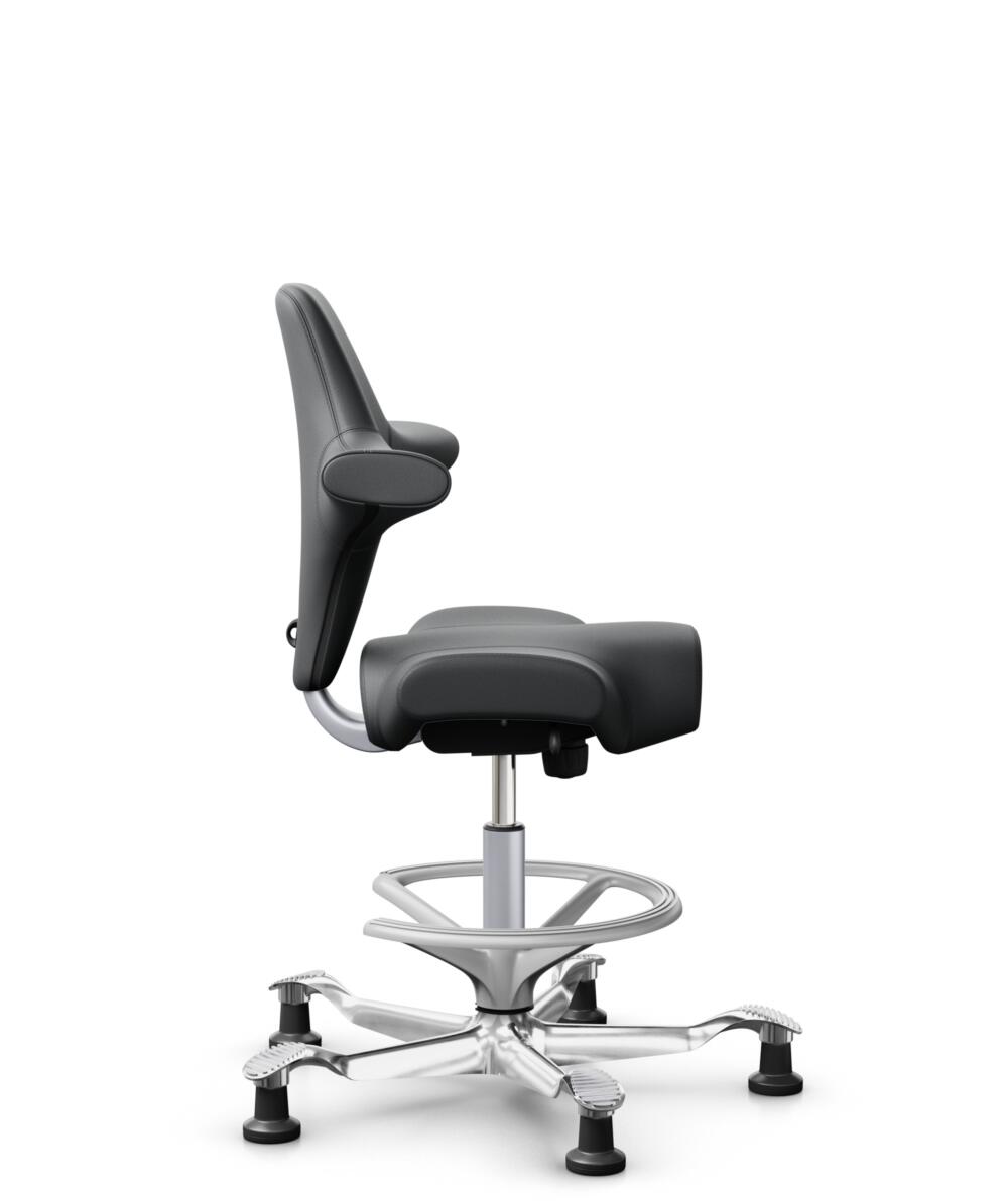 HÅG Capisco 8106 - Paloma Soft (Wollsdorf) - Semi-aniline Leder - PL55206 Grey - Framekleur - Zilver - Gasveer - 265 mm (Zithoogte 53-79cm) - Vloercontact - Glijdoppen - Voetenring - Ja, in framekleur - Voetster - Ja, voetster in gepolijst aluminium - 2