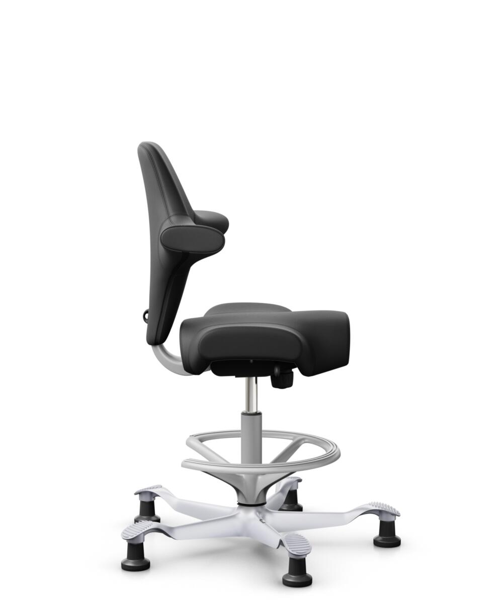 HÅG Capisco 8106 - Paloma Soft (Wollsdorf) - Semi-aniline Leder - PL56100 Black - Framekleur - Zilver - Gasveer - 265 mm (Zithoogte 53-79cm) - Vloercontact - Glijdoppen - Voetenring - Ja, in framekleur - Voetster - Nee, voetster in framekleur - 2