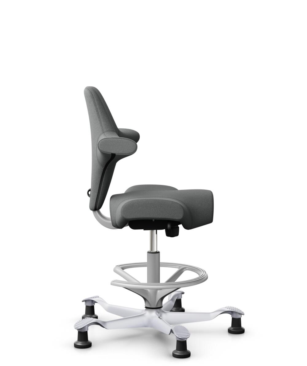 HÅG Capisco 8106 - Cura Loop (Gabriel) - Gerecycled Polyester - CLP60109 - Grey - Framekleur - Zilver - Gasveer - 265 mm (Zithoogte 53-79cm) - Vloercontact - Glijdoppen - Voetenring - Ja, in framekleur - Voetster - Nee, voetster in framekleur - 2