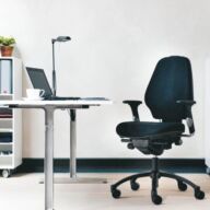 RH Logic 300 Ergonomischer Bürostuhl – Schwarz mit Silbernem Gestell thumbnail