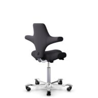 HÅG Capisco 8106 - Xtreme (Camira) - Polyester recyclé - EXR145 - Charcoal - Argent - 265 mm (hauteur d’assise 53–79 cm) - Roues dures pour sols souples thumbnail