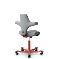 HÅG Capisco 8106 - Select (Gabriel) - Laine / Polyamide - SC60131 - Light ash grey - Blush Rose - 265 mm (hauteur d’assise 53–79 cm) - Roues souples pour sols durs thumbnail