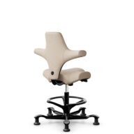 HÅG Capisco 8106 - Select (Gabriel) - Wol / Polyamide - SC61188 - Light beige - Framekleur - Zwart - Gasveer - 265 mm (Zithoogte 53-79cm) - Vloercontact - Glijdoppen - Voetenring - Ja, in framekleur - Voetster - Nee, voetster in framekleur thumbnail