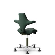 HÅG Capisco 8106 - Select (Gabriel) - Wol / Polyamide - SC68209 - Dark green - Framekleur - Moss Grey - Gasveer - 200 mm (Zithoogte 46-64cm) - Vloercontact - Glijdoppen - Voetenring - Nee, geen voetenring - Voetster - Ja, voetster in gepolijst aluminium thumbnail