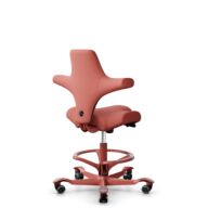 HÅG Capisco 8106 - Oceanic (Camira) - Polyester recyclé - OCI012 - Orange-red - Blush Rose - 200 mm (hauteur d’assise 46–64 cm) - Roues dures pour sols souples thumbnail