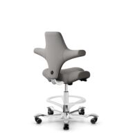 HÅG Capisco 8106 - Oceanic (Camira) - Polyester recyclé - OCI008 - Warm grey - Blanc - 265 mm (hauteur d’assise 53–79 cm) - Roues dures pour sols souples thumbnail