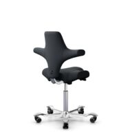 HÅG Capisco 8106 - Oceanic (Camira) - Polyester recyclé - OCI001 - Black - Argent - 150 mm (hauteur d’assise 40–55 cm) - Roues souples pour sols durs thumbnail
